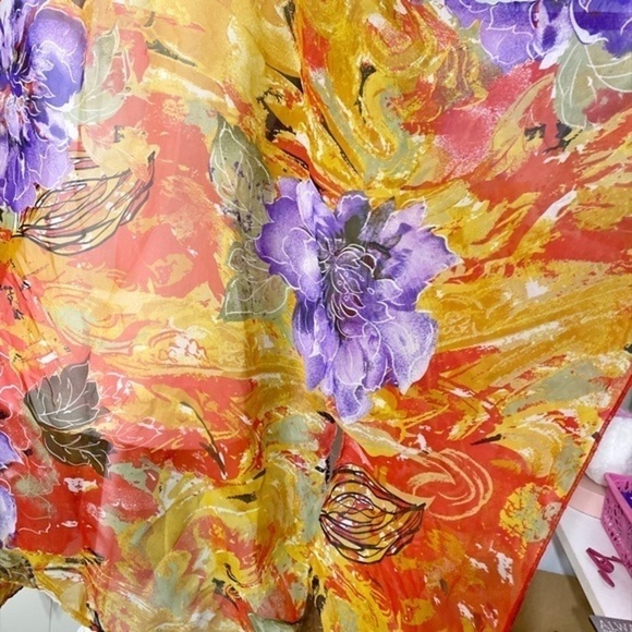 Jamie Nicole Collection Red and Purple Floral Blouse Overlay - Picture 3 of 10